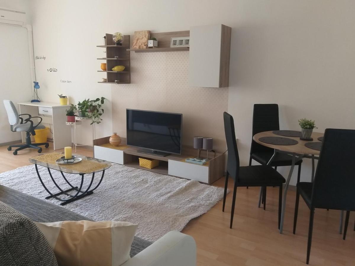 Simon Apartman Tiszafüred Exterior foto